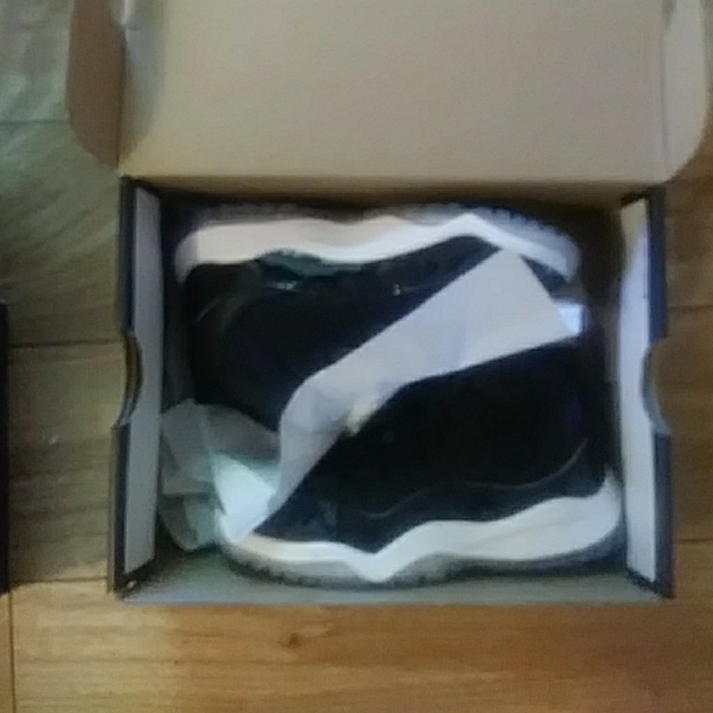 Brand new Jordans 11